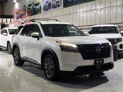 نیسان پاسفایندەر